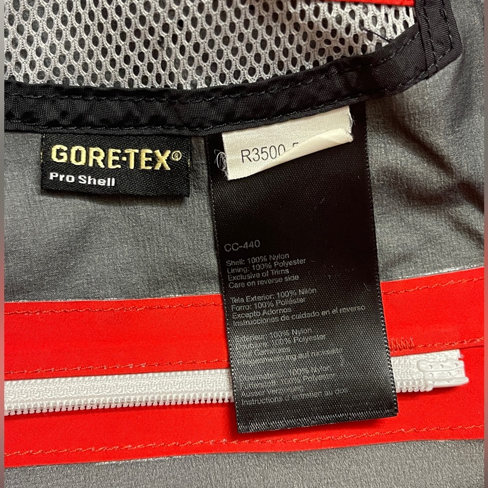 Marmot Women Pro-Shell Goretex Red Ski Jacket - Picture 8 of 13